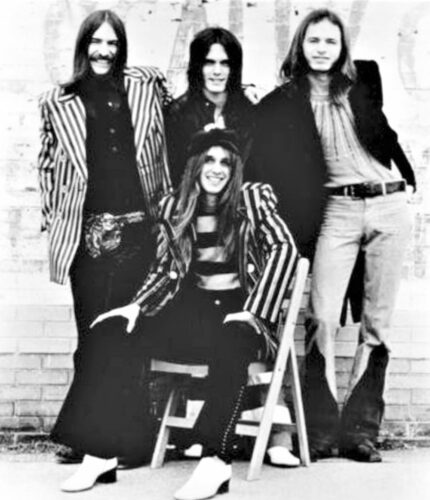 Blue Ash rarities from the  Peppermint archives make debut